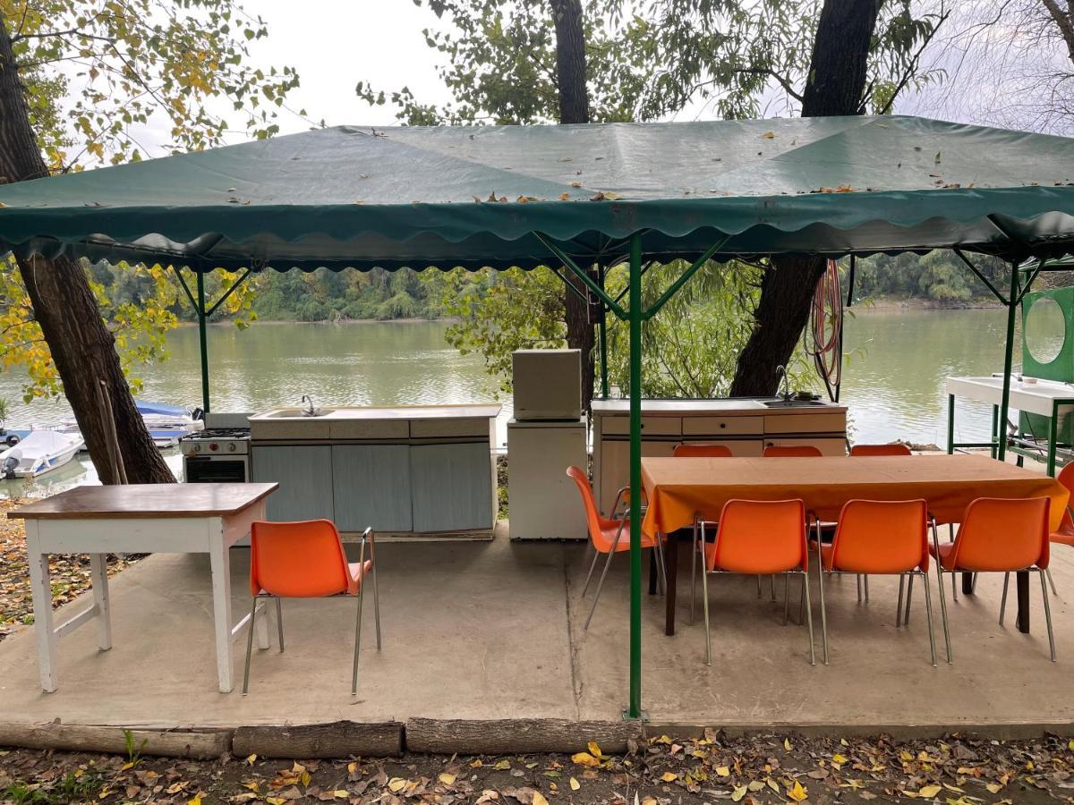 塞格德 Tisza Beach Wild Camping 2酒店 外观 照片